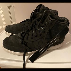 Nike John Elliott Vandal